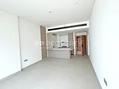 Chiller with Dewa | Fitted Kitchen | Near to entry