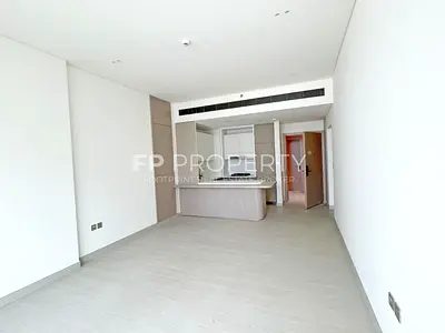 Chiller with Dewa | Fitted Kitchen | Near to entry