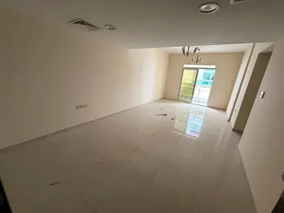 بناية جديدة بالكامل _ تكييف وتبريد مركزي _ بلكونة _ 2 حمام _ اضاءة طبيعية _ مكان هادئ _ متاح جميع الخدمات _ سهل الذهاب لدبي والشارقة