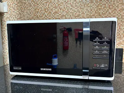 Samsung 23 Literes Solo Microwave with Quick Defrost White