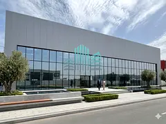 NO 20% DREC BRAND NEW SHOWROOM CUM WAREHOUSE | ROAD FACING | PRIME LOCATION