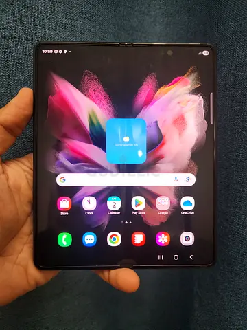 Samsung Galaxy Z Fold 3 5G clean 12/256Gb with 45 wat charger condition 10/10 both screen ok