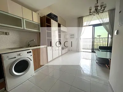 VACANT | NEAR METRO | GREAT LOCATION