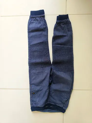H n M track pant for kids,size 8/10 year