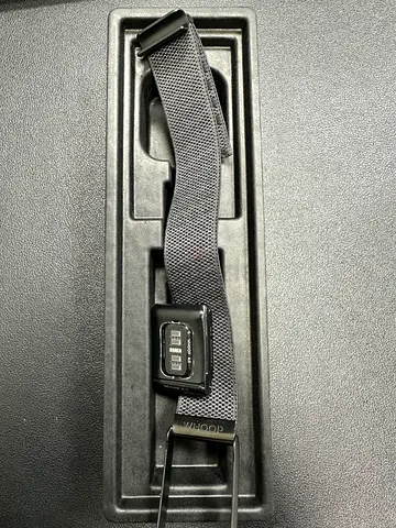 Whoop 4.0 device + band
