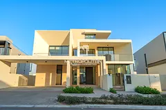 Luxurious | Prime First Row | Open Lake View