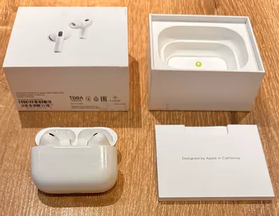 Apple AirPods Pro 3,C-Type with Case,Box  Apple Care Plus till 05/01/2028