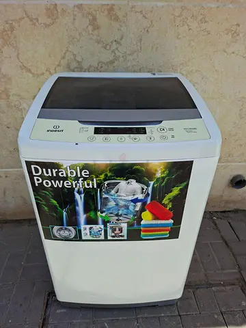 indesit topload washing machine 8kg neat and clean for sale