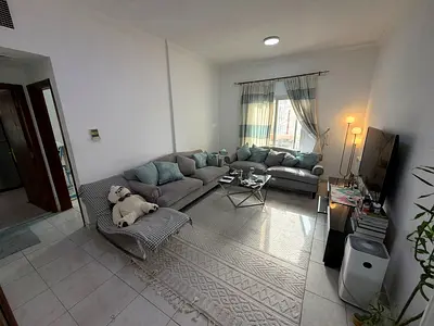 Furnished one-bedroom apartment with a living room and balcony is now available in a prime location in Al Nuaimiya 2, on King Faisal Street. All bills