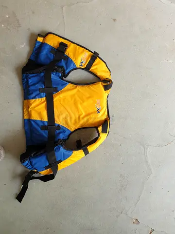 Adult life jacket size Small