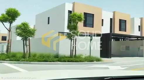 فيلا للبيع 3 غرف نوم |  صفقة مميزة |  تصميم انيق على زاوية