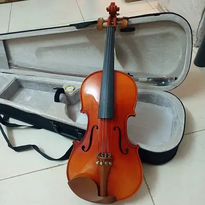 Violin with Case and Bow - Good Condition brand new 3/4 location Sharjah