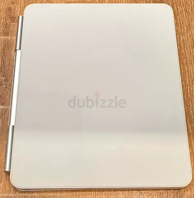 Apple Magic Keyboard for iPad Pro 13-Inch International English,White