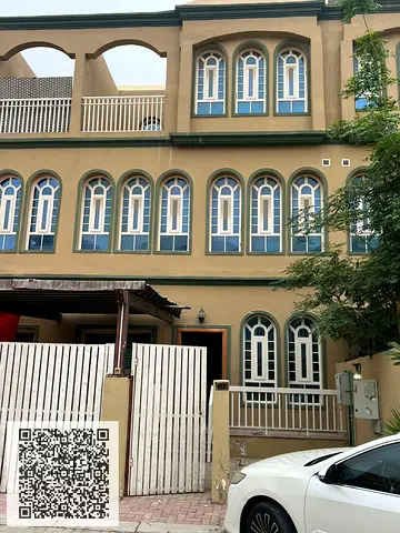 صفقة رائعة فيلا تاون هاوس بثلاث غرف نوم للبيع - 650,000 درهم إماراتي