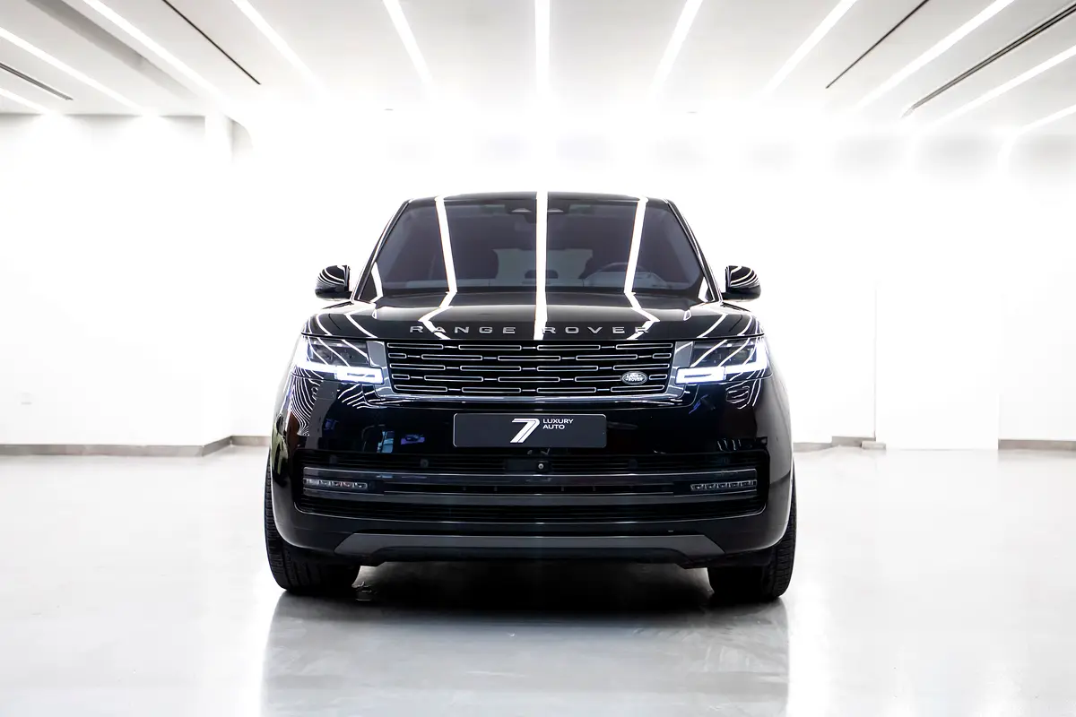 Land Rover Range Rover 2022 — photo 1 of 15