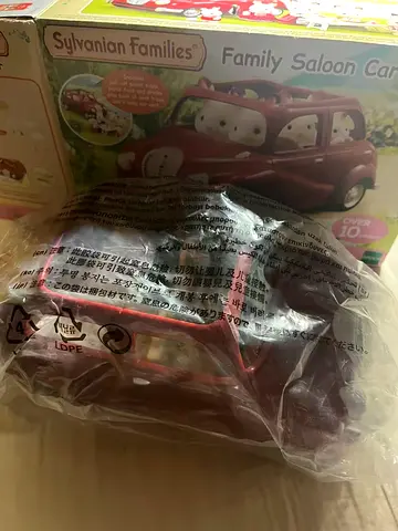 Sylvanian Families Family Saloon Car — sealed car with original box