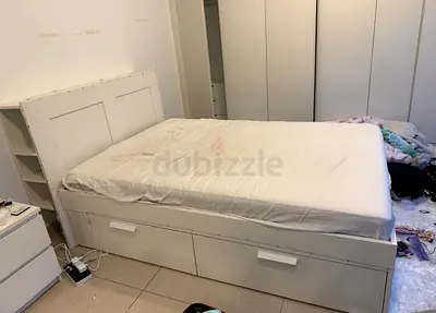 White storage bed frame with 2 large drawers – good condition