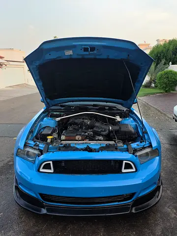 2013 Ford Mustang V6 - American Specs