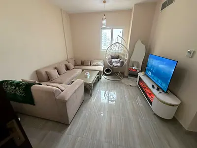 شقة مفروشة للإيجار الشهري على كورنيش عجمان موقع مميز