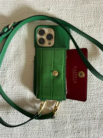 iphone cover leather URGENT !! Sale