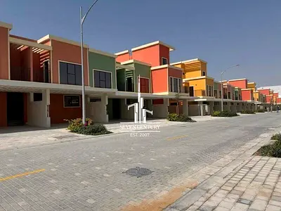 Single Row | Prime Lagoon Living | Investors Deal