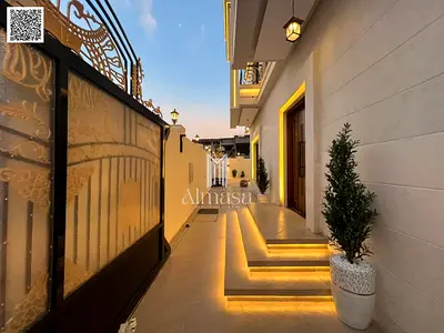 فيلا كلاسيك فاخرة للبيع في عجمان – الحليو 2 فرصة مميزة لامتلاك فيلا زاوية كبيرة مقابل حديقة وخدمات، بتشطيب راقٍ ومساحات واسعة تناسب العائلات الباحثة ع