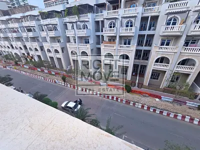 Modern 1BR in Autumn 1 | Spacious Layout |