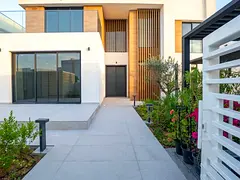 Vacant| Premium 4BR| Single Row| Luxury Living
