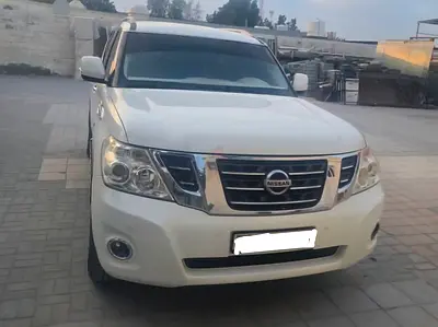 Nissan petrol 2012.SE  8 Cylinders, White Colour, GCC Spec, Clean and in Good Conditions