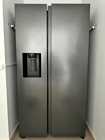 Samsung side by side fridge latest model with water dispenser ice maker perfect condition