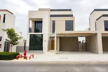 Vastu Compliant | Huge Plot | Luxury Living
