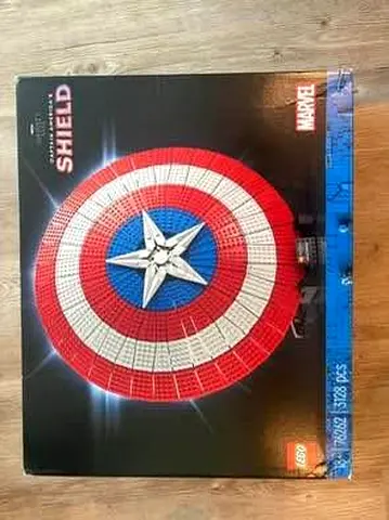 FLASH SALE BRAND NEW LEGO 76262 CAPTAIN AMERICA SHIELD