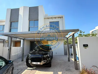 3 bedrooms L192 4 bathrooms 3,000 sqft 1 maid room 1 laundry room 1 living area 1 laundry room 1 balcony 1 master bedroom All bedrooms with bu
