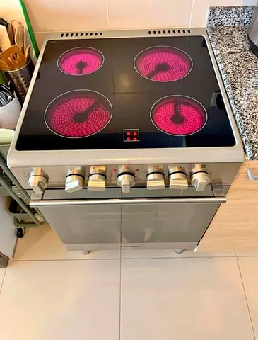 Bompani electric electric ceramic cooker 60x60cm