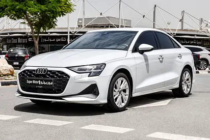 ودي A3 TFSI (موديل-2025) سيدان مدمجة فاخرة ومتطورة، تتميز بمحركات توربينية فعالة (TFSI /35) بتقنية ه