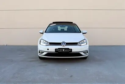 Volkswagen Golf - 2018 - GCC - Accident-Free - 1.0L - 3(V) Excellent Condition Inside  out