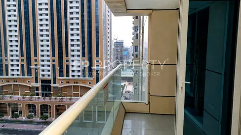 Spacious 1BR | 2 Bathrooms |Unfurnished | Open Kitchen | Prime Location