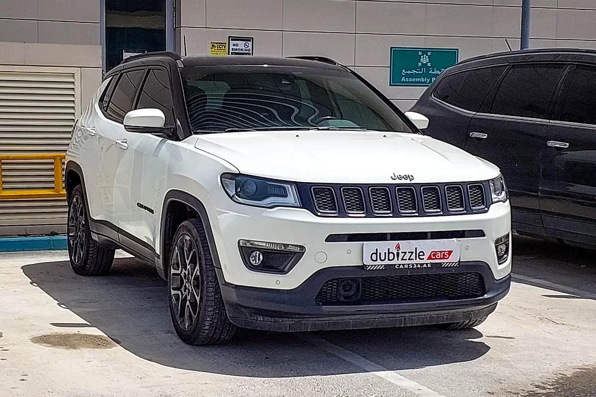 Jeep Compass 2019 — photo 1 of 15