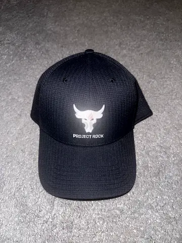 Project Rock black baseball cap — Brand new