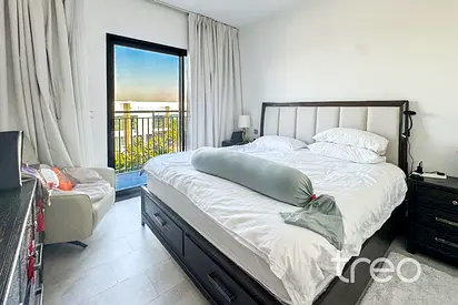 Single Row | Huge Green belt | Landscaped