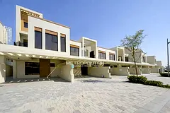 Exclusive | Corner | Single Row | Motivated Seller