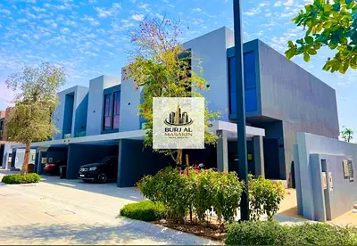Masaar 3 BR Townhouse - Ready to Move - Corner