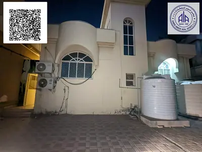 فيلا تجارية للإيجار في الروضة ٢ عجمان