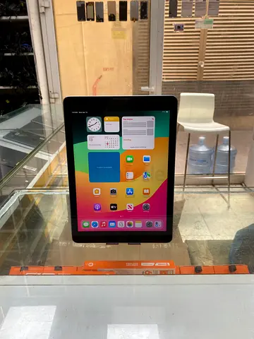 Apple ipad  6 Generation