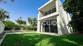 Large Plot | End of Row | Vacant