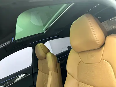 صورة مصغرة 11 لـ 2023 AUDI A8