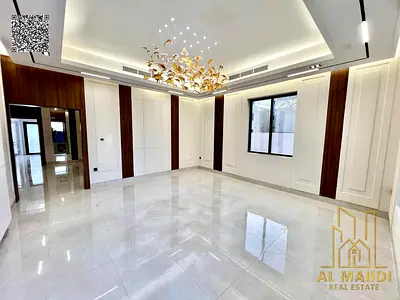 A villa with personal finishes, including electricity, water and air conditioning, located on a main street, close to all services, freehold ownership