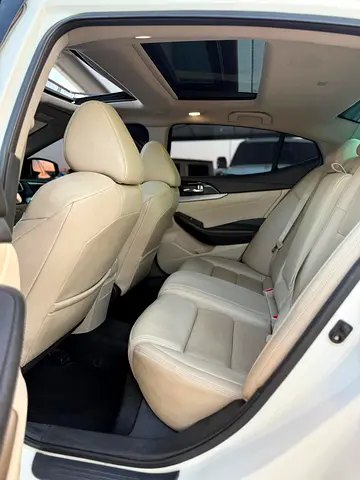 2017 Nissan MAXIMA 照片 13