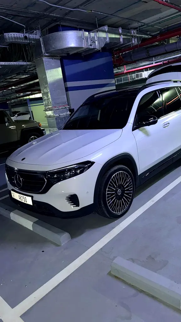 Mercedes-Benz EQB 2024 — photo 1 of 10