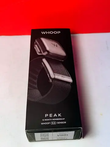 Whoop 5.0 Peak Band TDRA with one month free subscription